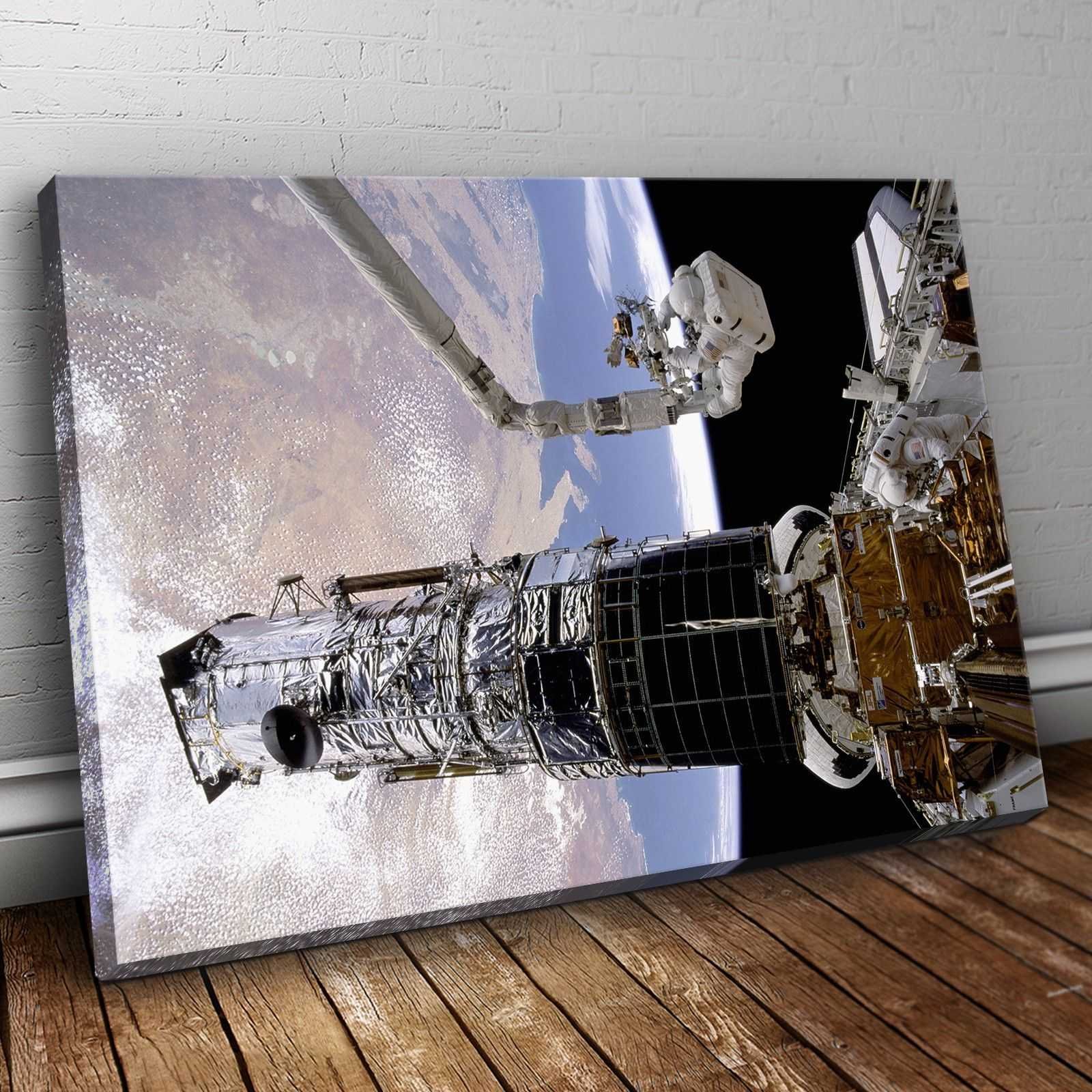 Quadro Spazio e Pianeti Vista della Terra dallo spazio astronauta su tela sp45