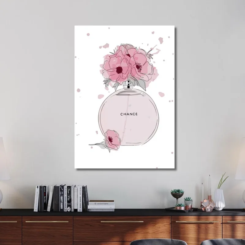 Tableau Parfumé Avec Des Fleurs Roses Et Un Fond Blanc Fashion