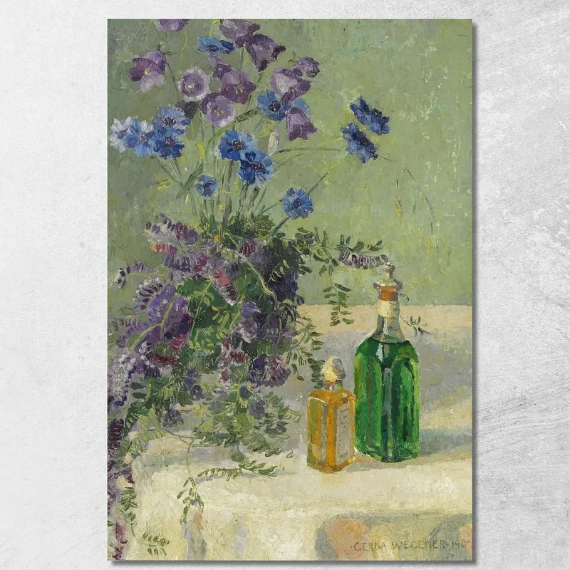 Natura Morta Con Fiori Blu E Due Bottiglie Su Un Tavolo Gerda Wegener quadro stampa su tela