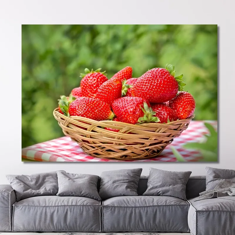 Quadro Moderno Cestino Di Fragole Fresche Su Sfondo Verde