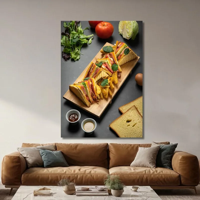 Quadro Moderno Club Sandwich Con Patatine Su Tagliere Di Legno E Ingredienti Freschi