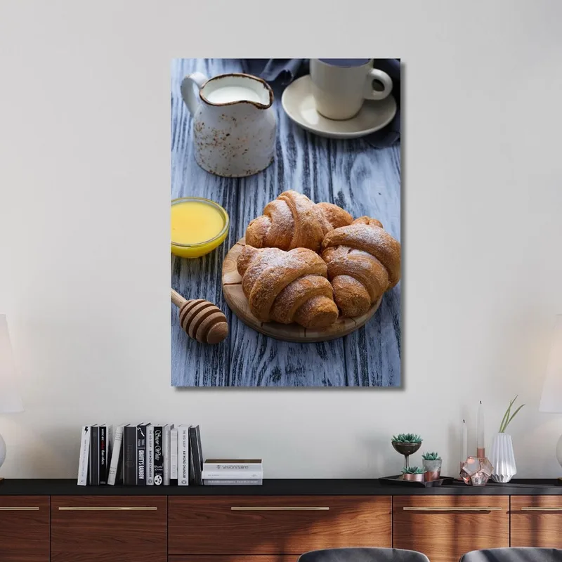 Modernes Croissant-Gemälde Mit Miele