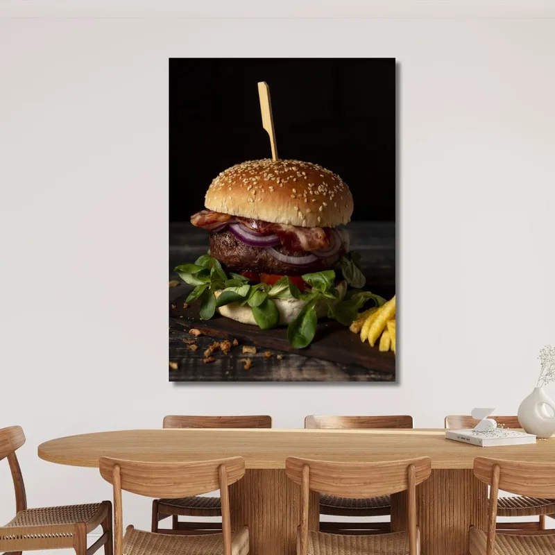 Peinture Moderne Hamburger Gastronomique Avec Bacon Oignon Et Salade Sur Fond Sombre