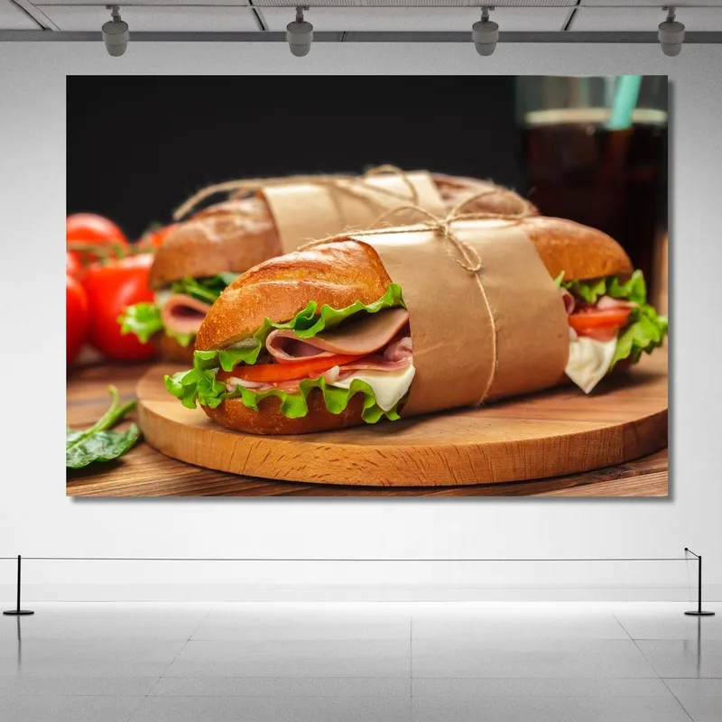 Quadro Moderno Sandwich Gourmet Con Prosciutto E Formaggio Su Pane Croccante