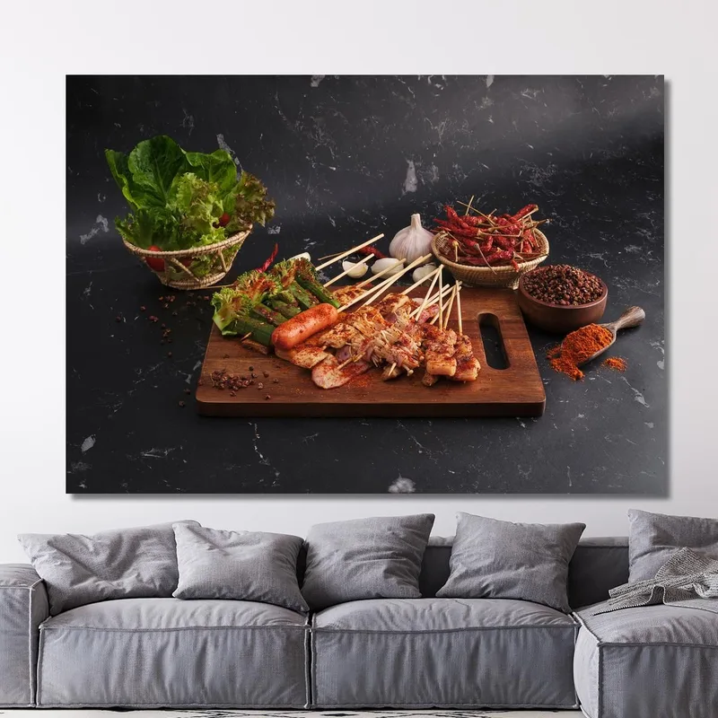 Quadro Moderno Spiedini Di Carne E Verdure Speziati Con Ingredienti Freschi
