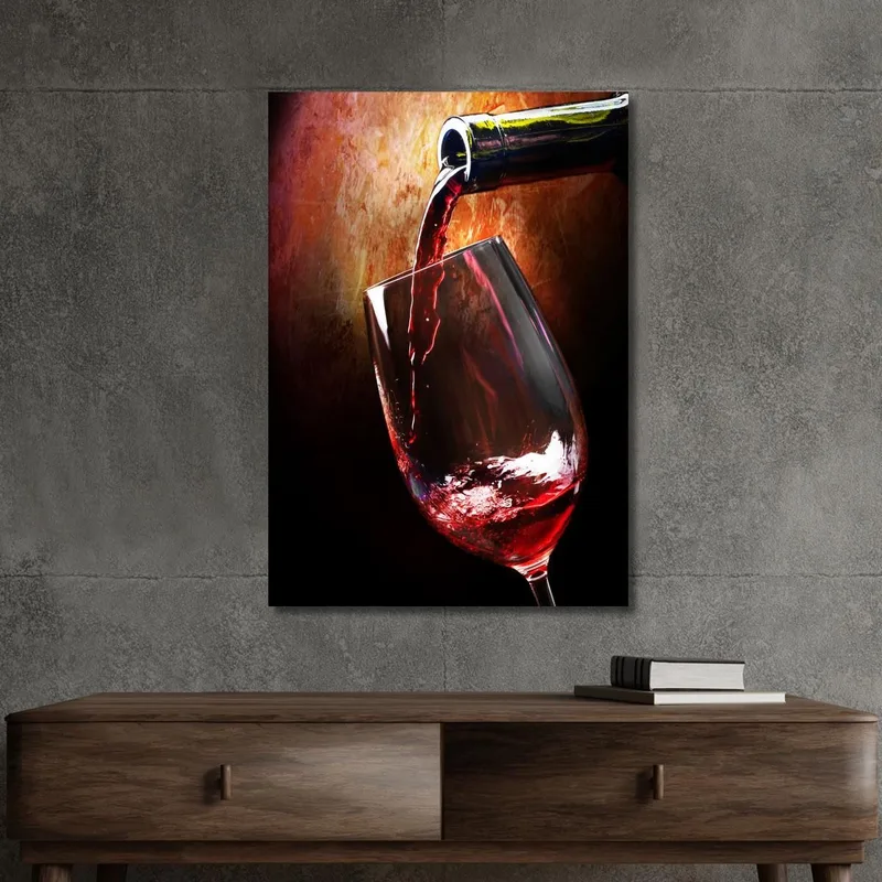 Quadro Moderno Vino Rosso Versato In Un Calice Su Sfondo Artistico