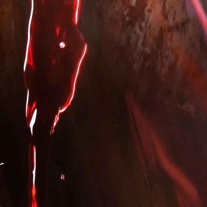Quadro Moderno Vino Rosso Versato In Un Calice Su Sfondo Artistico