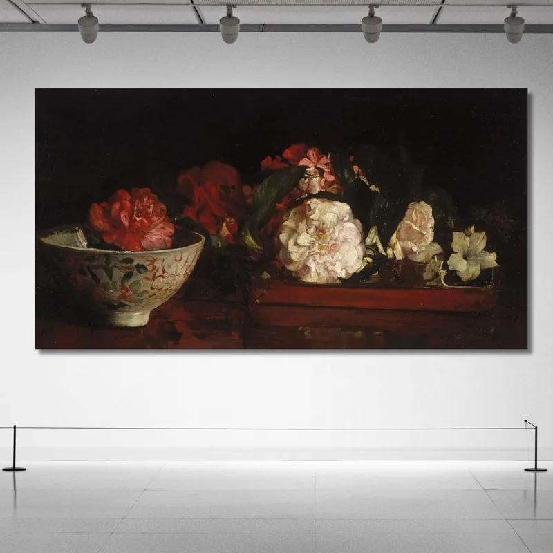 Fiori Su Un Vassoio Giapponese Su Un Tavolo Di Mogano John La Farge